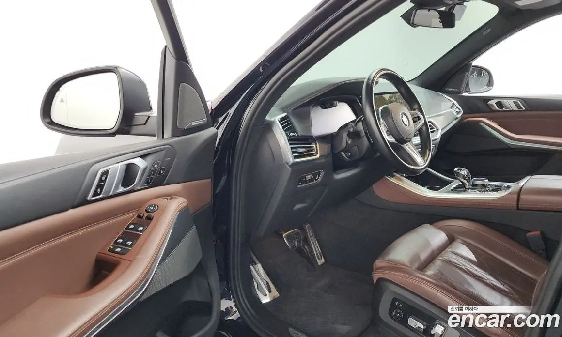 BMW X5 2023 3.0 автомат (гидро), фото 13