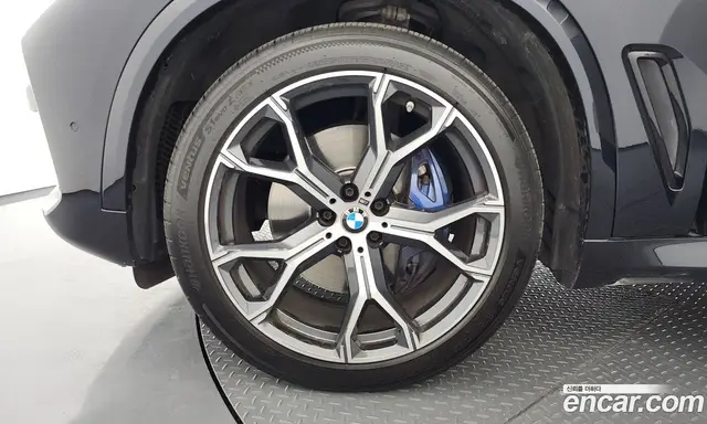 BMW X5 2023 3.0 автомат (гидро), миниатюра 5
