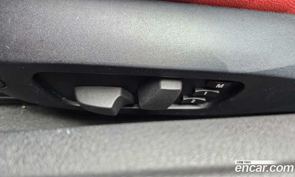 BMW Z4 2011 3.0 автомат (гидро), фото 15 BMW Z4 2011 3.0 автомат (гидро), фото 15