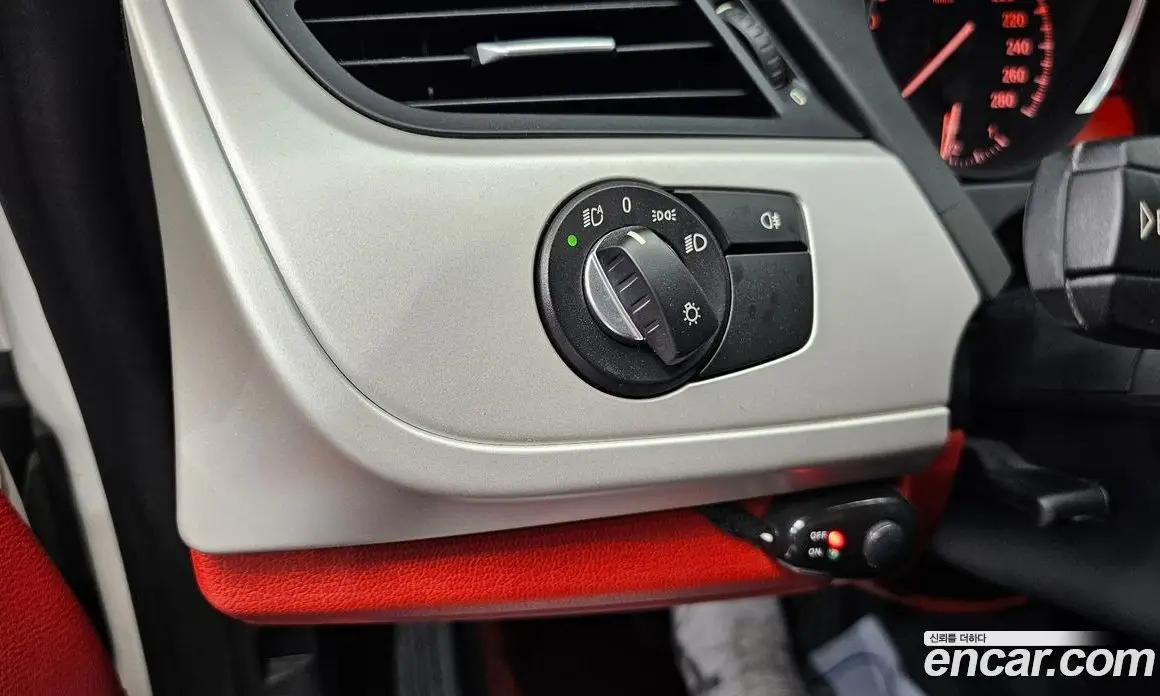 BMW Z4 2011 3.0 автомат (гидро), фото 16 BMW Z4 2011 3.0 автомат (гидро), фото 16