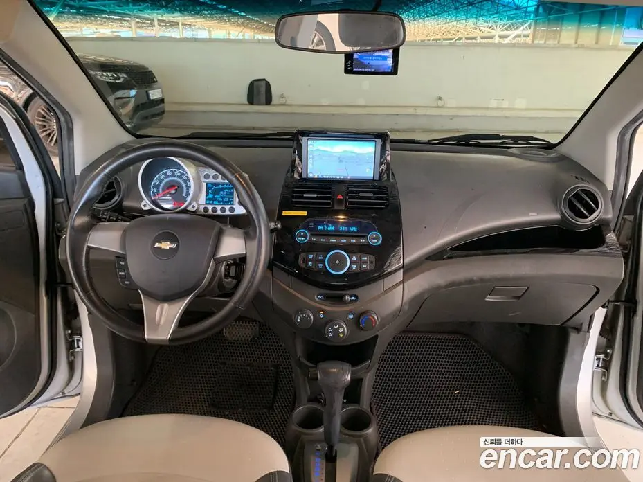 Chevrolet Spark 2011 1.0 автомат (гидро), фото 5