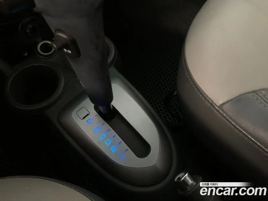 Chevrolet Spark 2011 1.0 автомат (гидро), фото 9