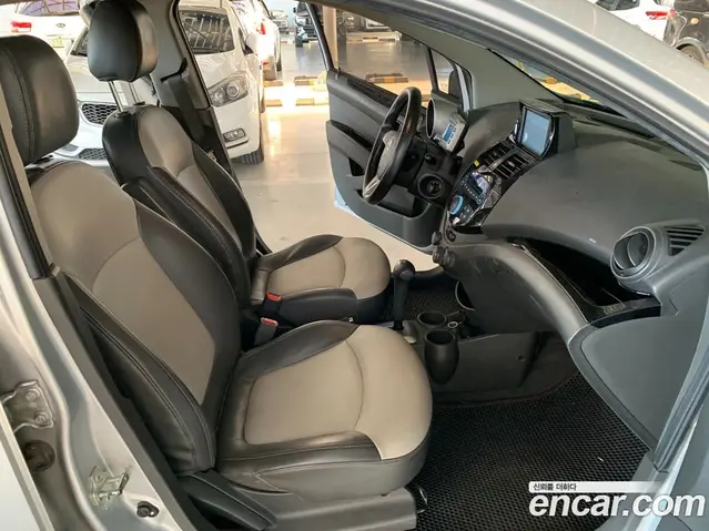 Chevrolet Spark 2011 1.0 автомат (гидро), миниатюра 10