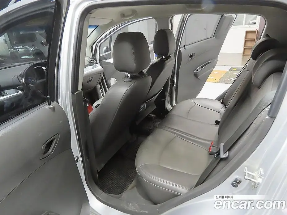 Chevrolet Spark 2014 1.0 автомат (гидро), фото 9