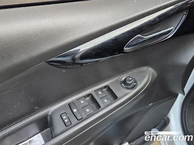 Chevrolet Spark 2019 1.0 автомат (гидро), миниатюра 9