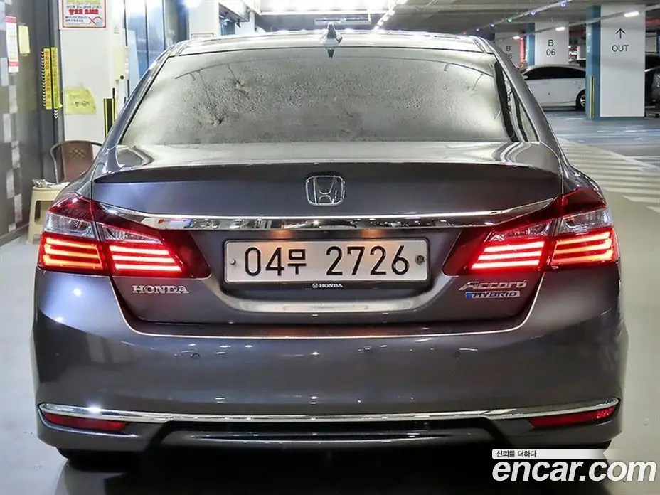 Honda Accord 2017 2.0 автомат (гидро), фото 4 Honda Accord 2017 2.0 автомат (гидро), фото 4
