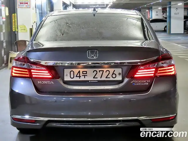 Honda Accord 2017 2.0 автомат (гидро), миниатюра 4 Honda Accord 2017 2.0 автомат (гидро), миниатюра 4