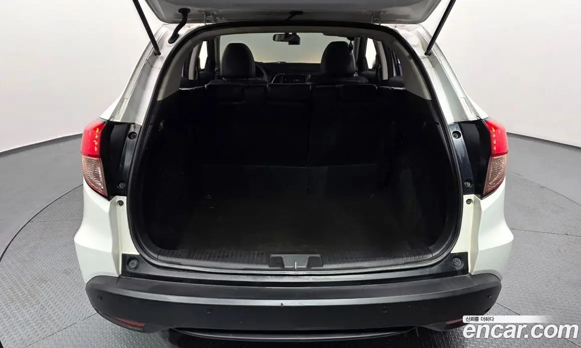 Honda HR-V 2016 1.8 автомат (гидро), фото 20 Honda HR-V 2016 1.8 автомат (гидро), фото 20