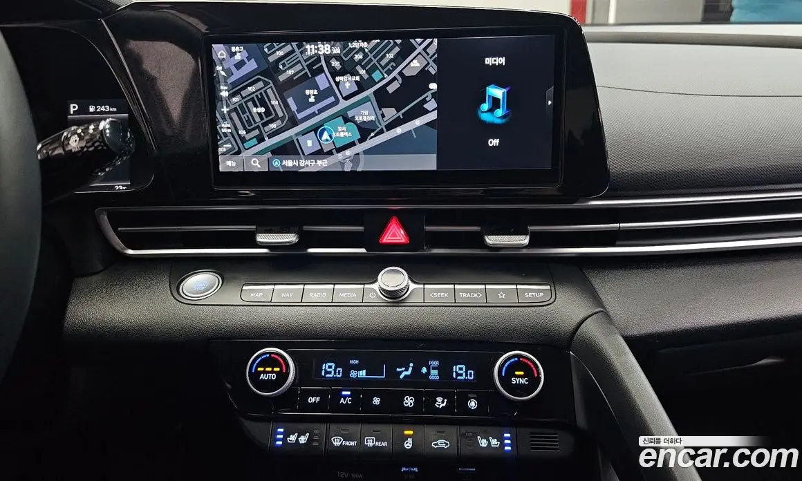 Hyundai Avante 2020 1.6 автомат (гидро), фото 18