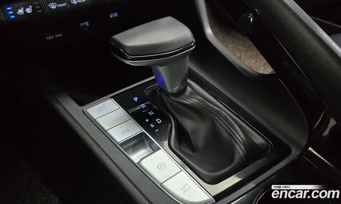 Hyundai Avante 2020 1.6 автомат (гидро), фото 12