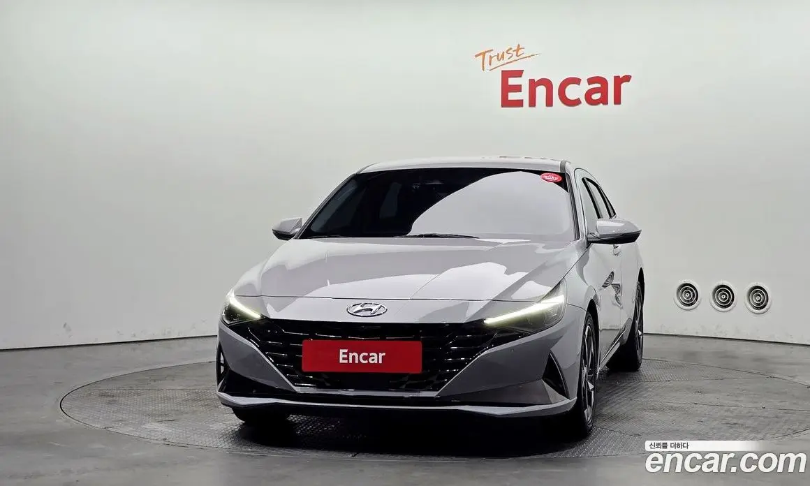 Hyundai Avante 2020 1.6 автомат (гидро), фото 3