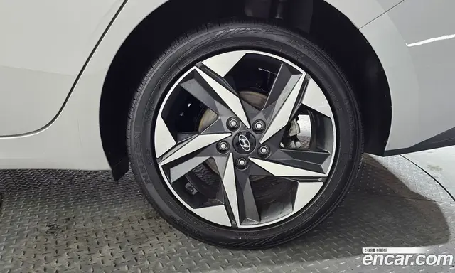 Hyundai Avante 2020 1.6 автомат (гидро), миниатюра 7