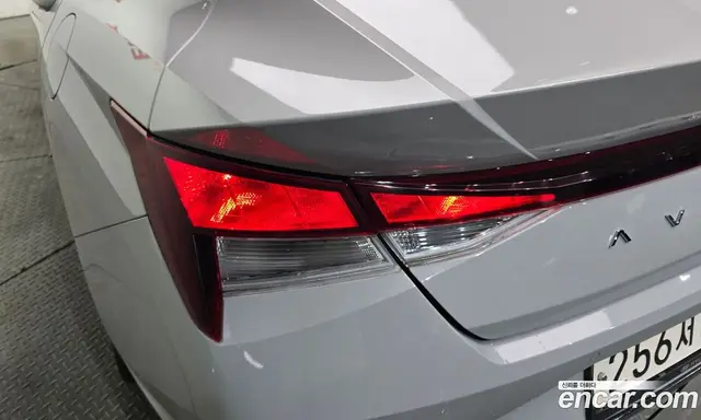 Hyundai Avante 2020 1.6 автомат (гидро), миниатюра 9