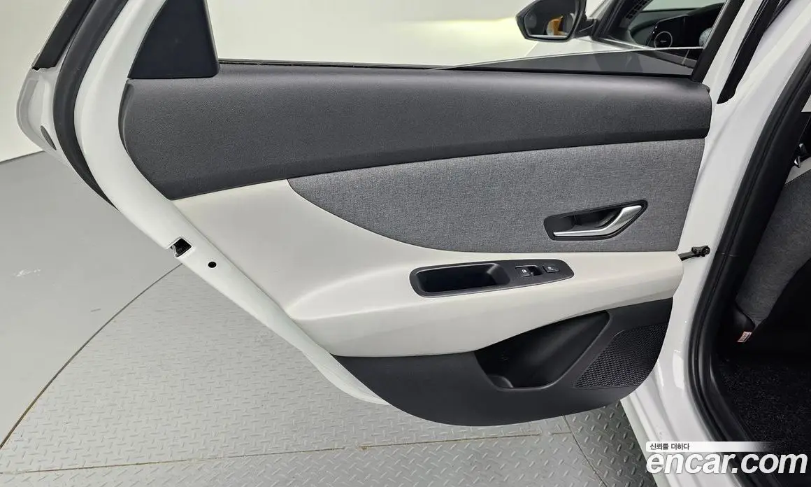 Hyundai Avante 2021 1.6 автомат (гидро), фото 15