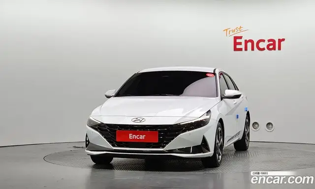 Hyundai Avante 2021 1.6 автомат (гидро), миниатюра 3