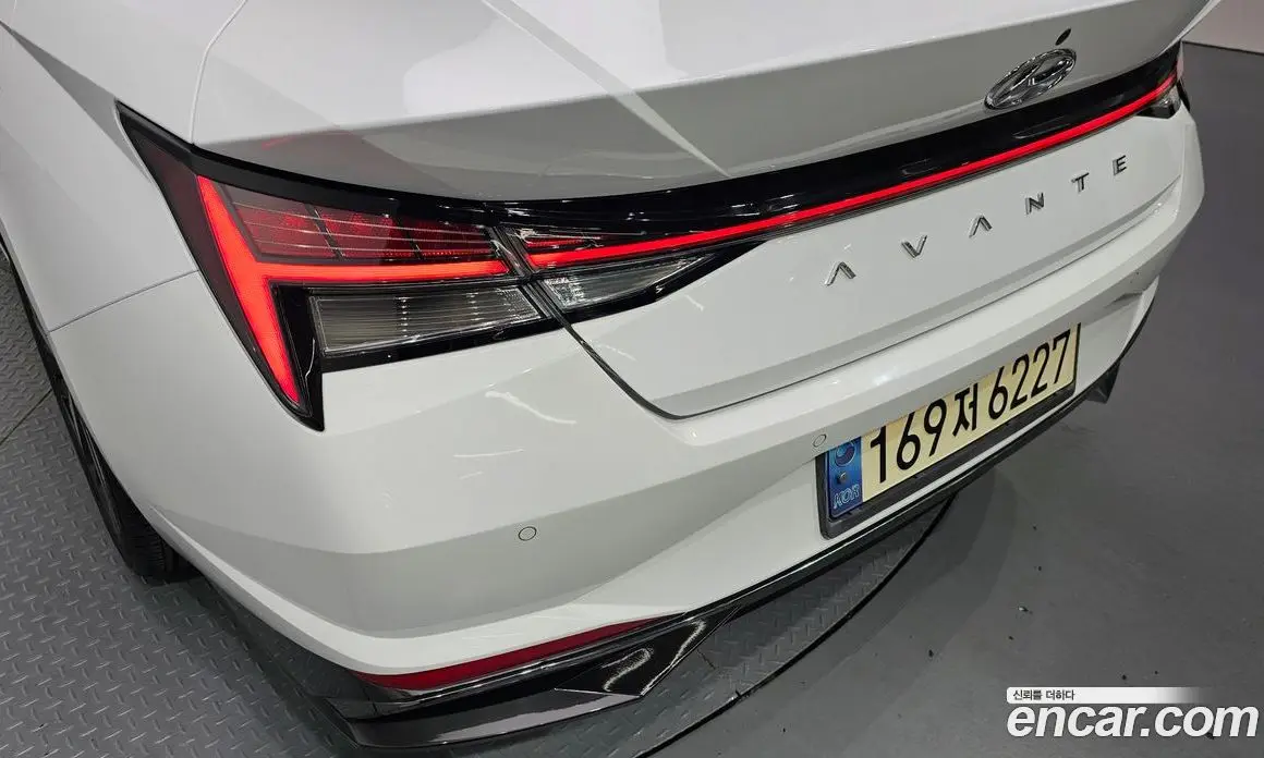Hyundai Avante 2021 1.6 автомат (гидро), фото 9