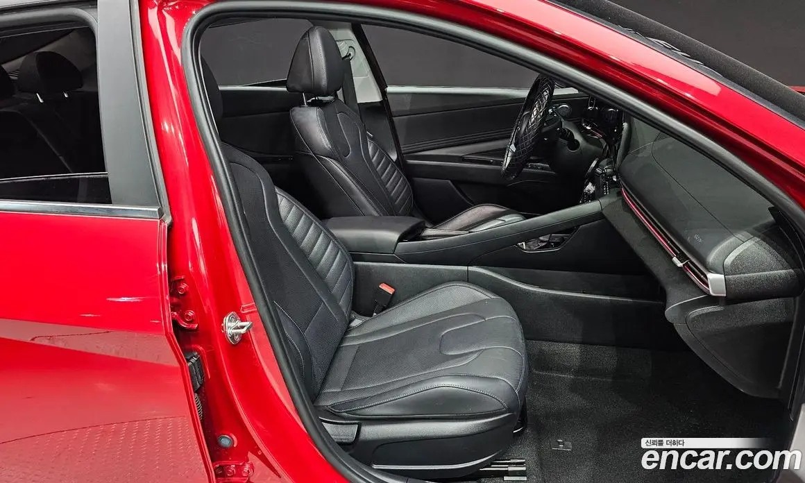 Hyundai Avante 2022 1.6 автомат (гидро), фото 16