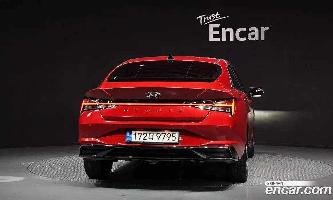 Hyundai Avante 2022 1.6 автомат (гидро), фото 4