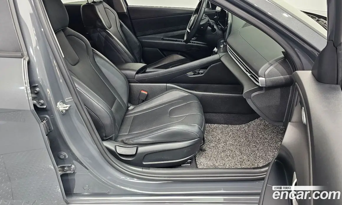 Hyundai Avante 2024 1.6 автомат (гидро), фото 12