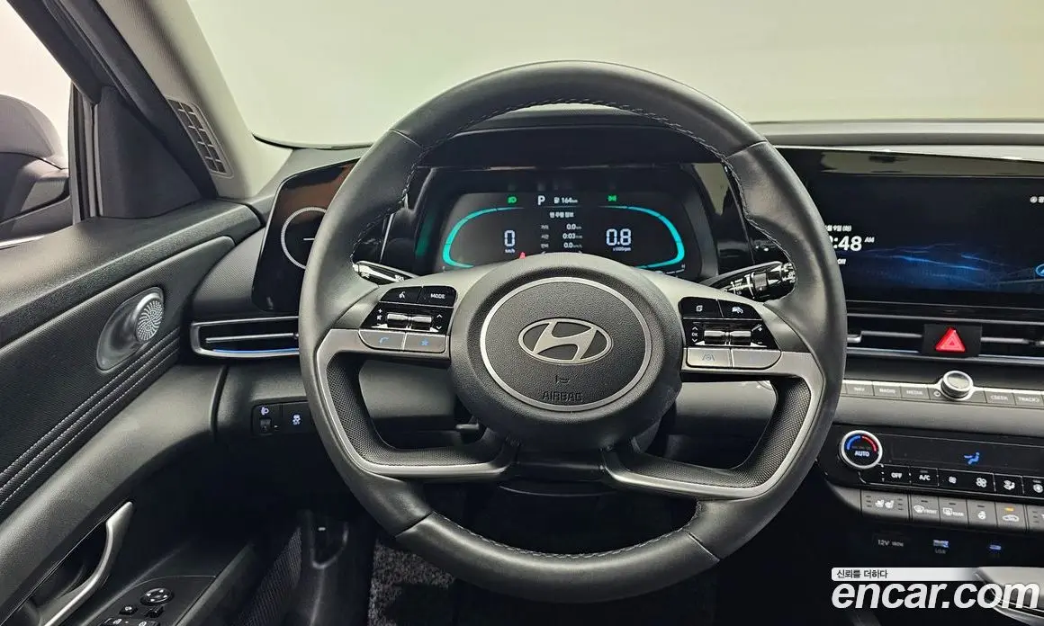 Hyundai Avante 2024 1.6 автомат (гидро), фото 14