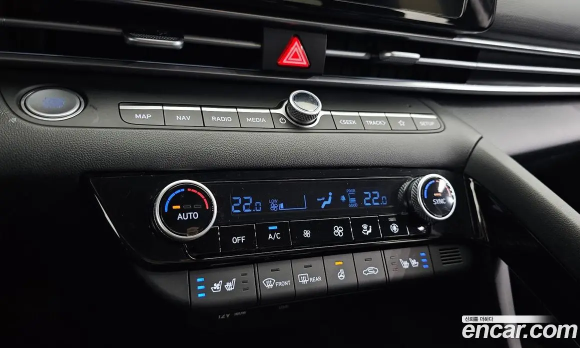 Hyundai Avante 2024 1.6 автомат (гидро), фото 19