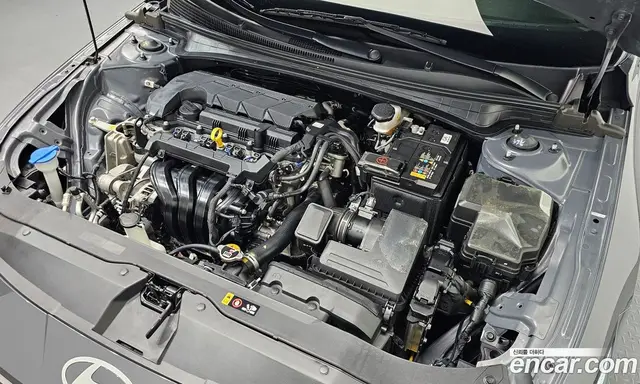 Hyundai Avante 2024 1.6 автомат (гидро), миниатюра 6