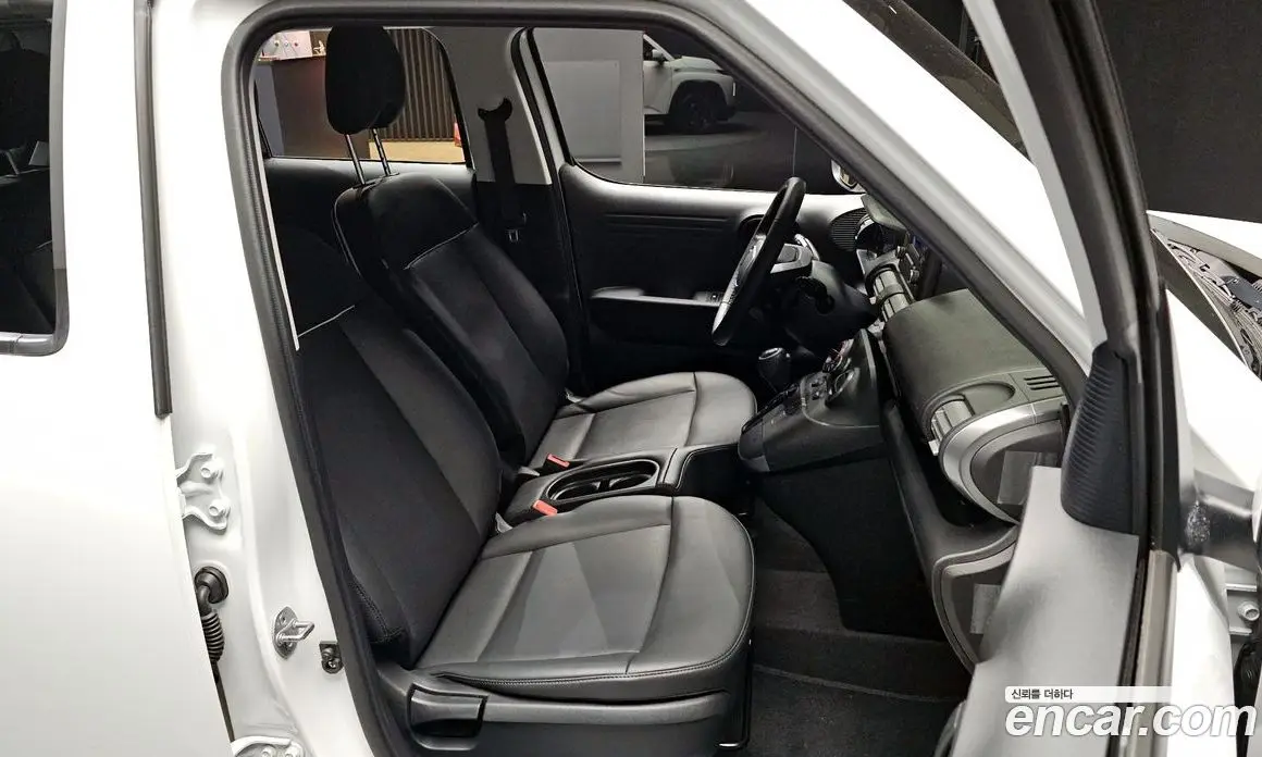 Hyundai Casper 2024 1.0 автомат (гидро), фото 12