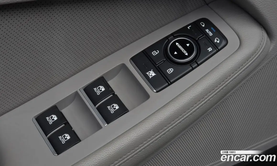 Hyundai Genesis 2014 3.3 автомат (гидро), фото 26