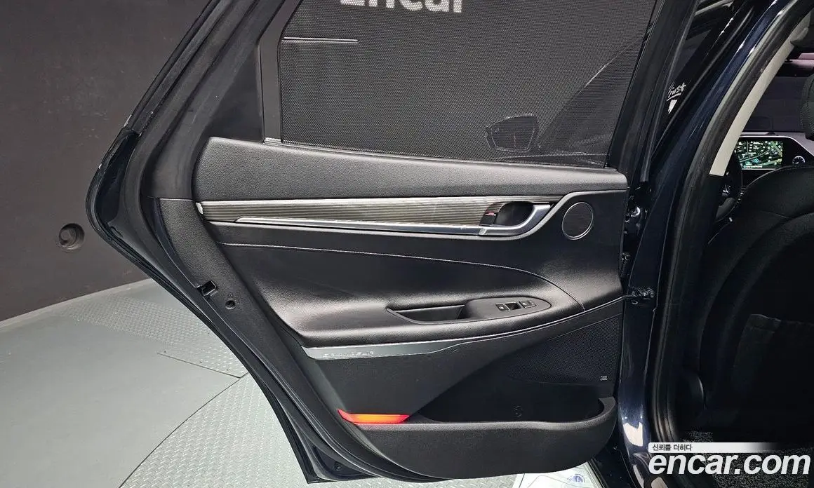 Hyundai Grandeur 2017 2.4 автомат (гидро), фото 15