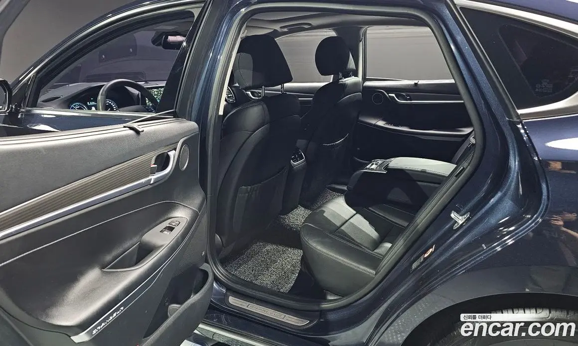 Hyundai Grandeur 2017 2.4 автомат (гидро), фото 16