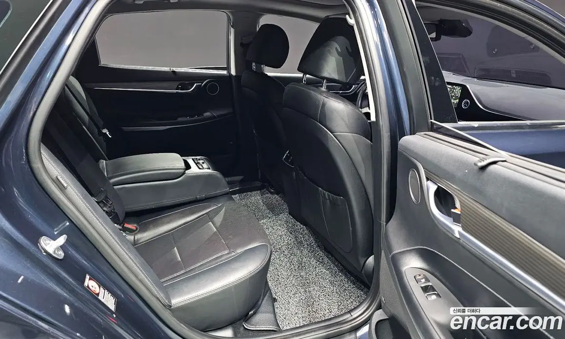 Hyundai Grandeur 2017 2.4 автомат (гидро), фото 17