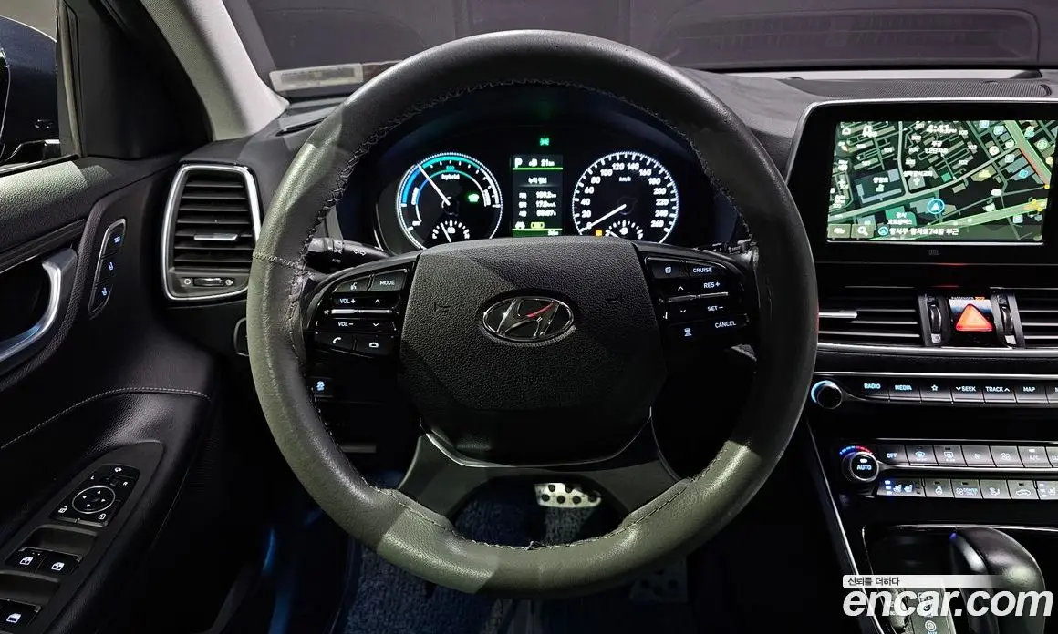 Hyundai Grandeur 2017 2.4 автомат (гидро), фото 19