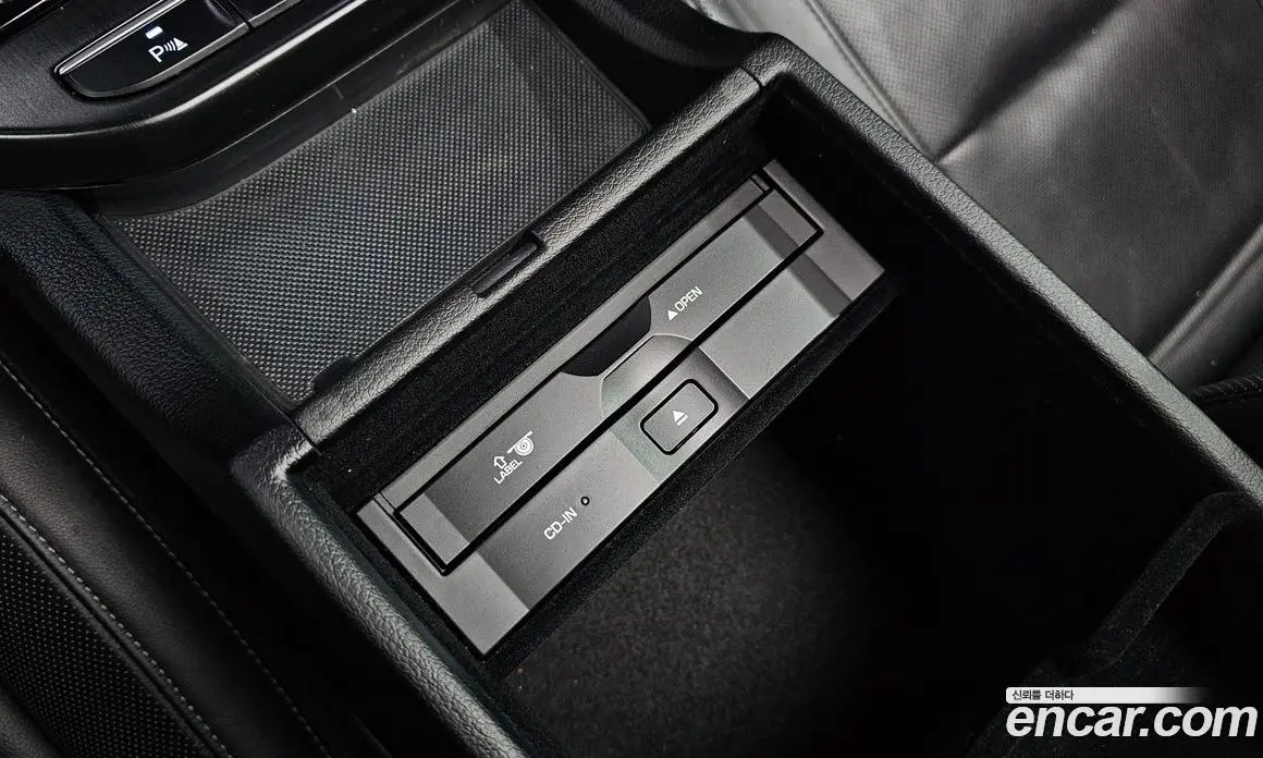 Hyundai Grandeur 2017 2.4 автомат (гидро), фото 32