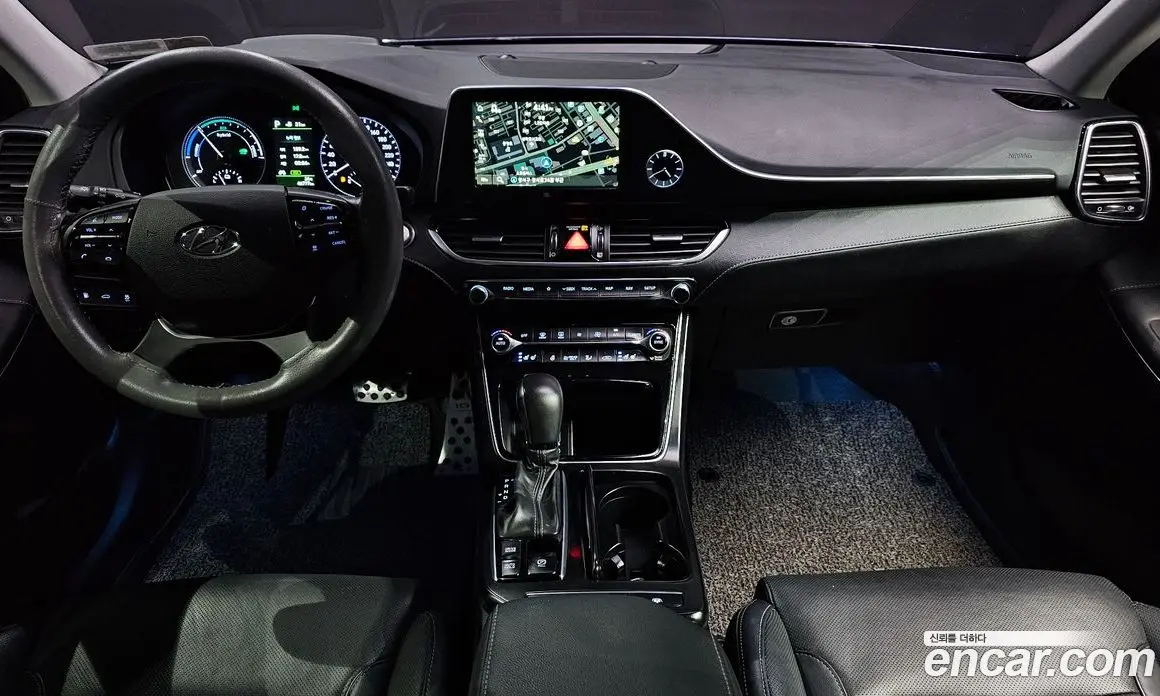 Hyundai Grandeur 2017 2.4 автомат (гидро), фото 10