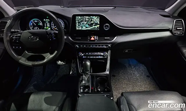 Hyundai Grandeur 2017 2.4 автомат (гидро), миниатюра 10