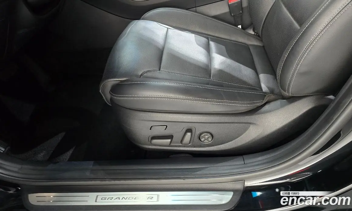 Hyundai Grandeur 2019 2.4 автомат (гидро), фото 32
