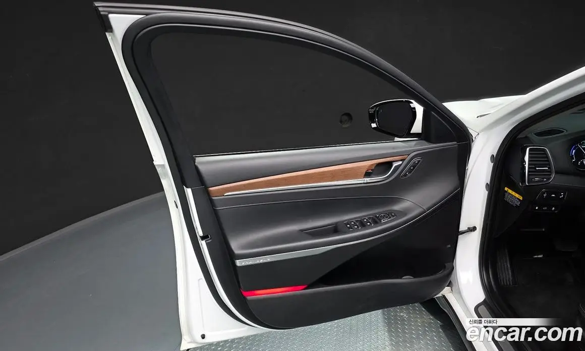 Hyundai Grandeur 2019 2.4 автомат (гидро), фото 14
