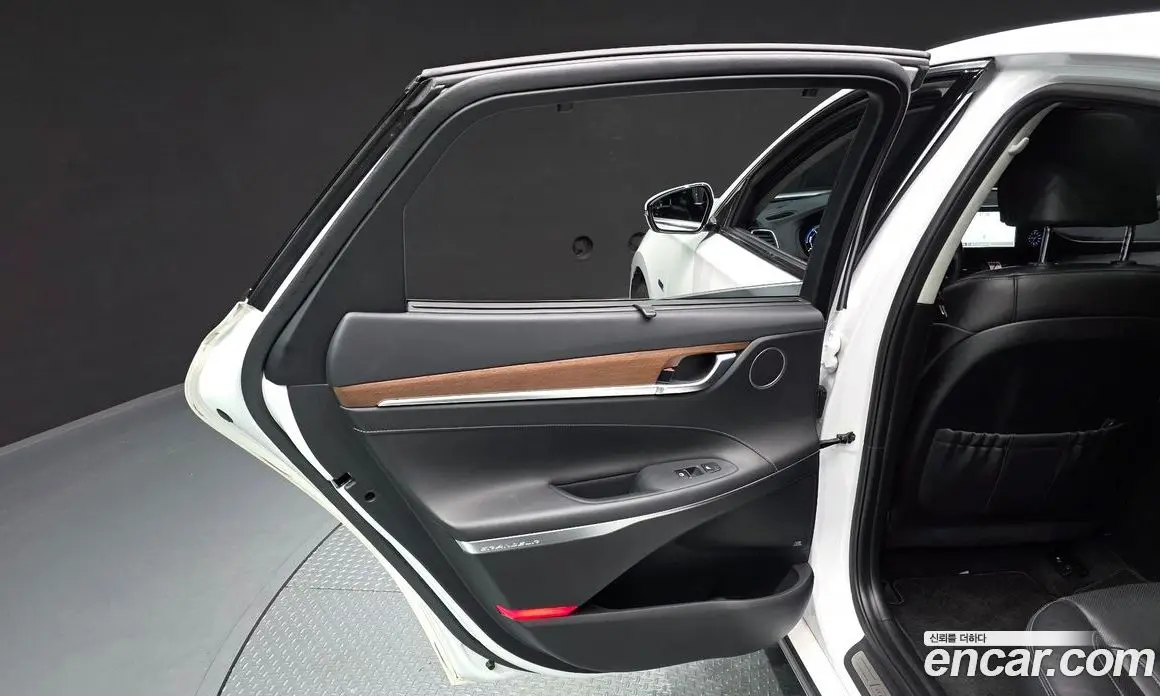 Hyundai Grandeur 2019 2.4 автомат (гидро), фото 15