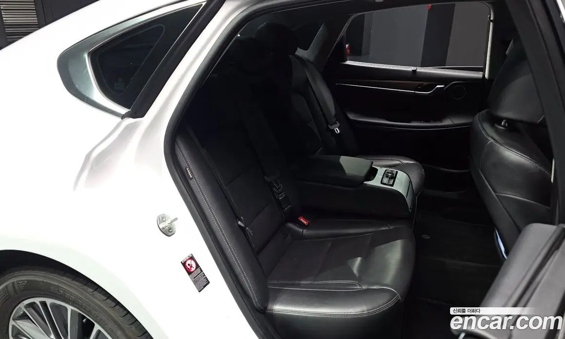 Hyundai Grandeur 2019 2.4 автомат (гидро), фото 17