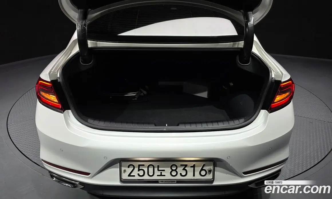 Hyundai Grandeur 2019 2.4 автомат (гидро), фото 26