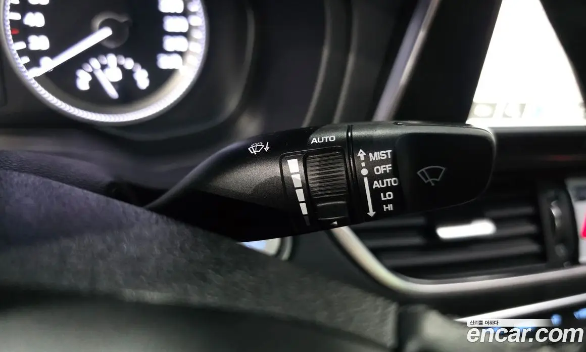 Hyundai Grandeur 2019 2.4 автомат (гидро), фото 28