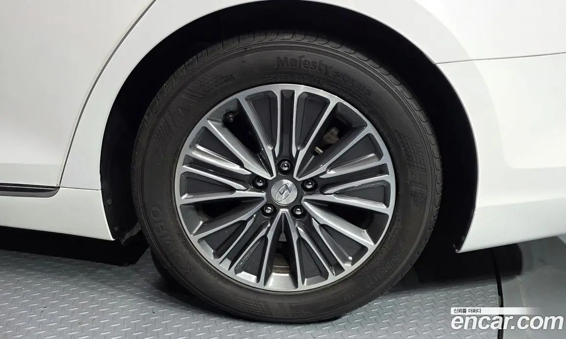 Hyundai Grandeur 2019 2.4 автомат (гидро), фото 7