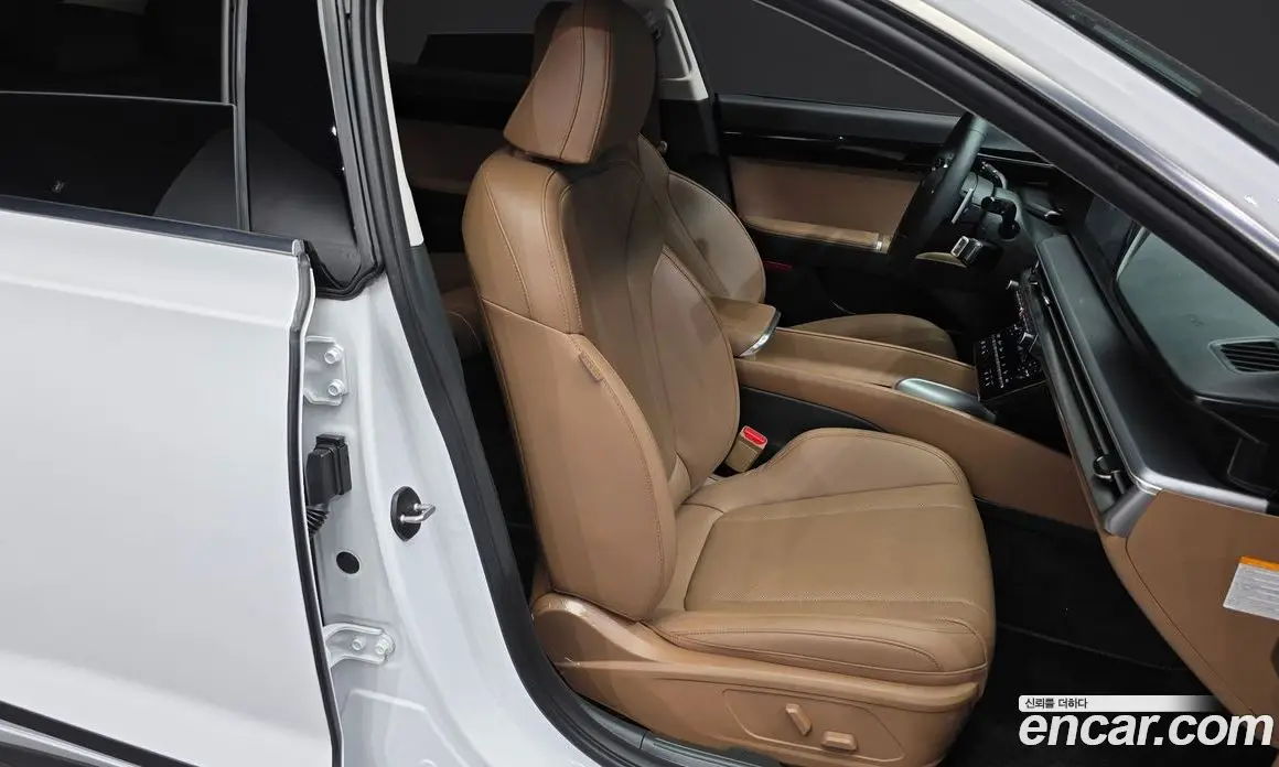 Hyundai Grandeur 2023 1.6 автомат (гидро), фото 16