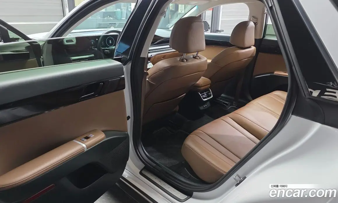 Hyundai Grandeur 2023 1.6 автомат (гидро), фото 17
