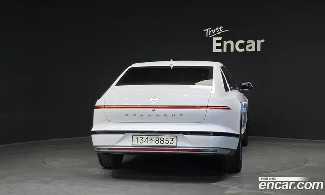 Hyundai Grandeur 2023 1.6 автомат (гидро), миниатюра 4