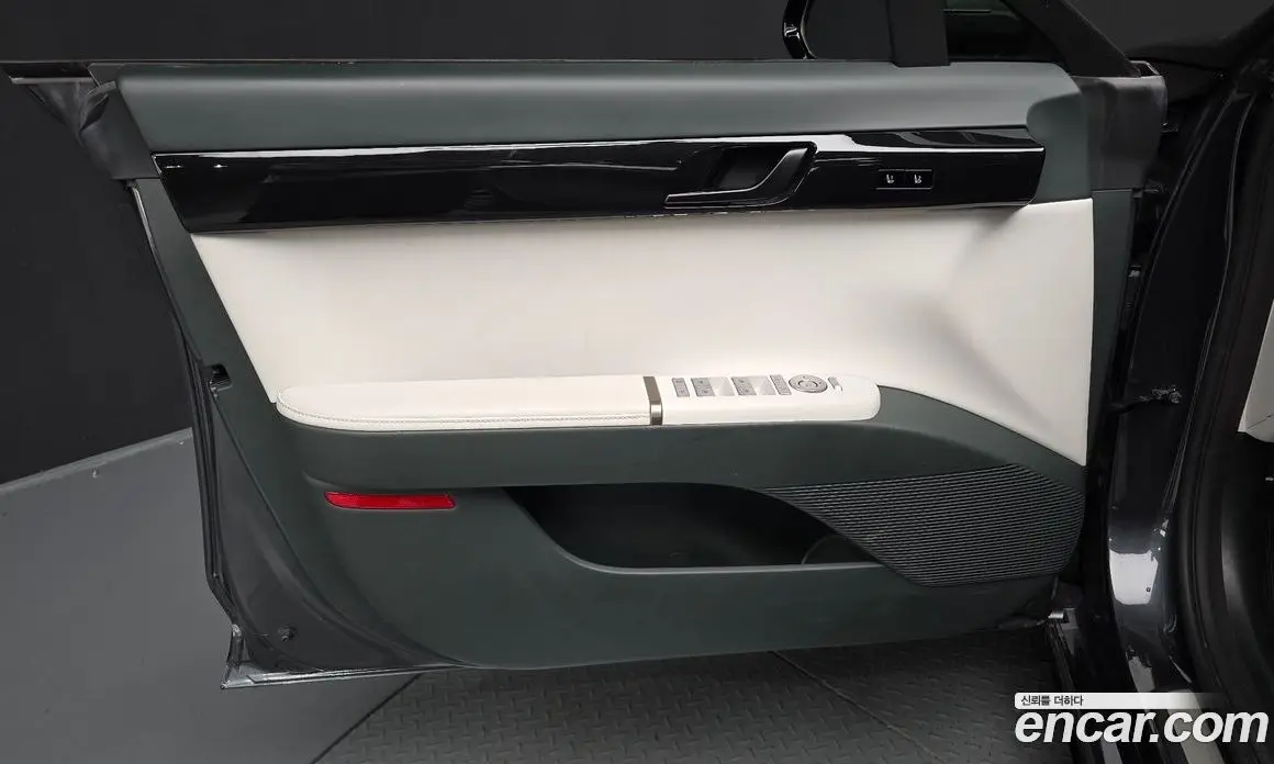 Hyundai Grandeur 2023 3.5 автомат (гидро), фото 14