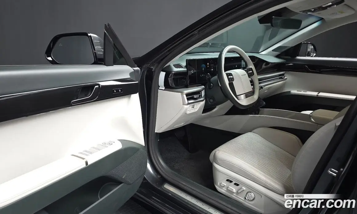 Hyundai Grandeur 2023 3.5 автомат (гидро), фото 17