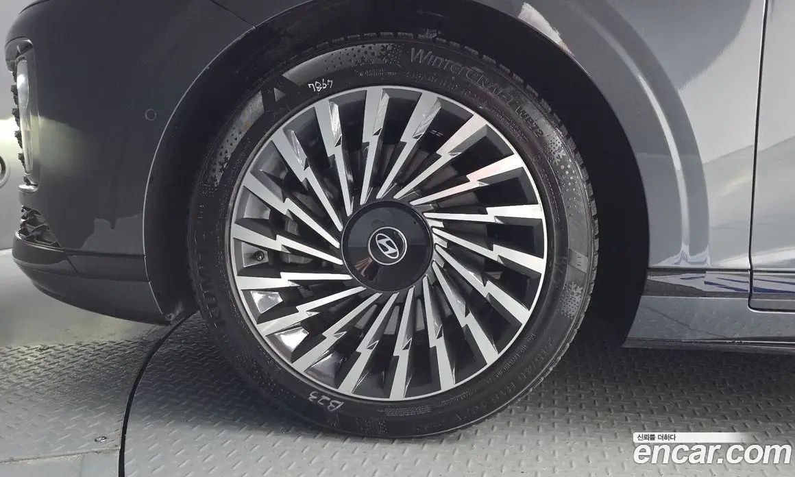 Hyundai Grandeur 2023 3.5 автомат (гидро), фото 5