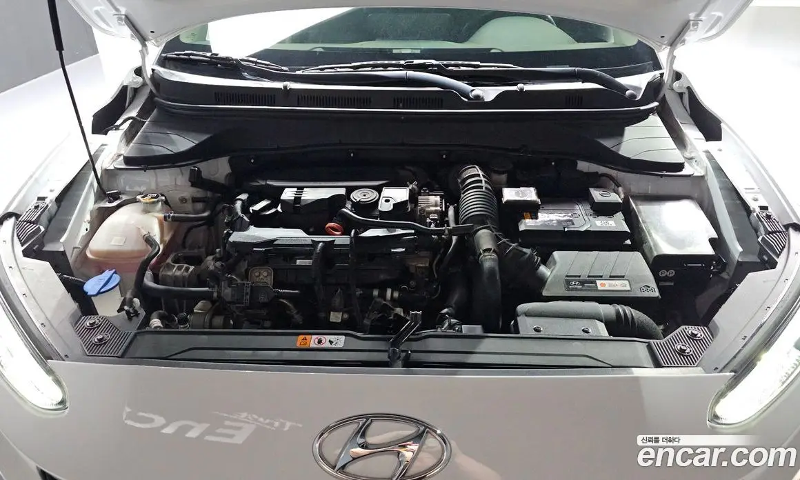 Hyundai Kona 2022 1.6 автомат (гидро), фото 6