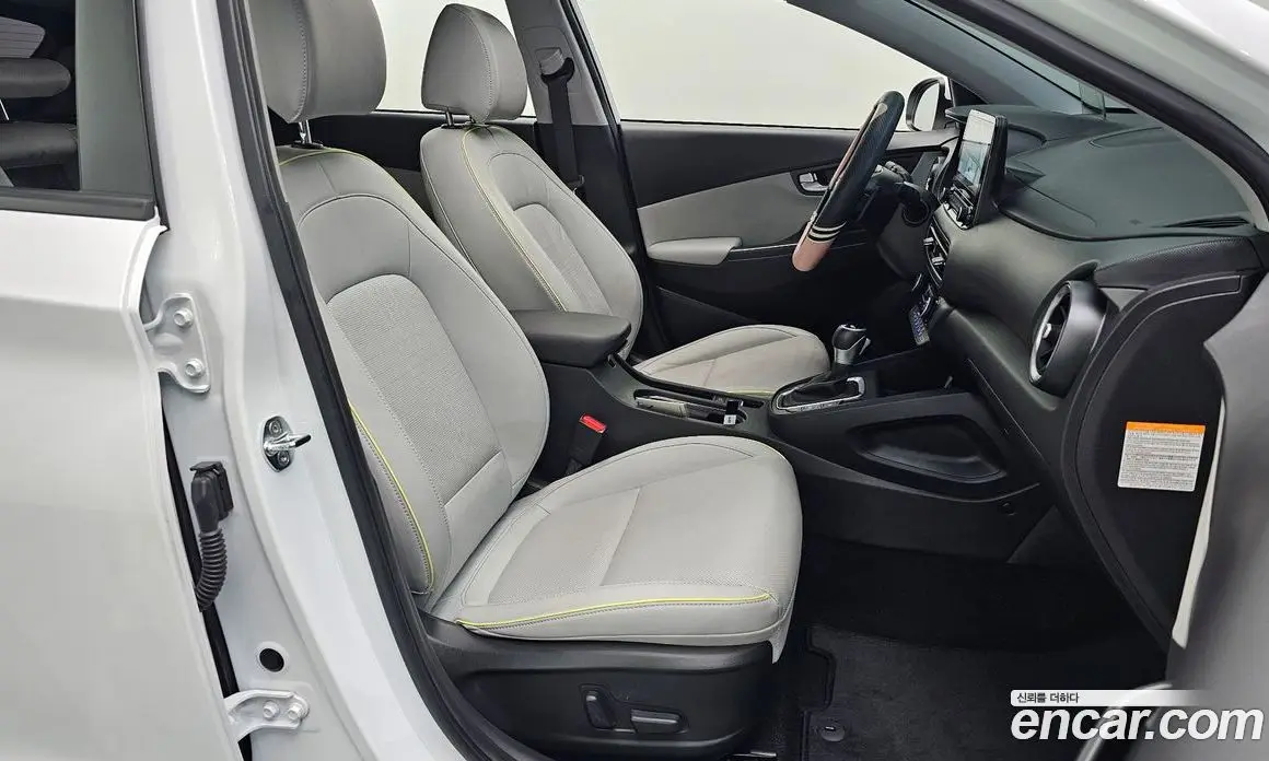 Hyundai Kona 2022 1.6 автомат (гидро), фото 16
